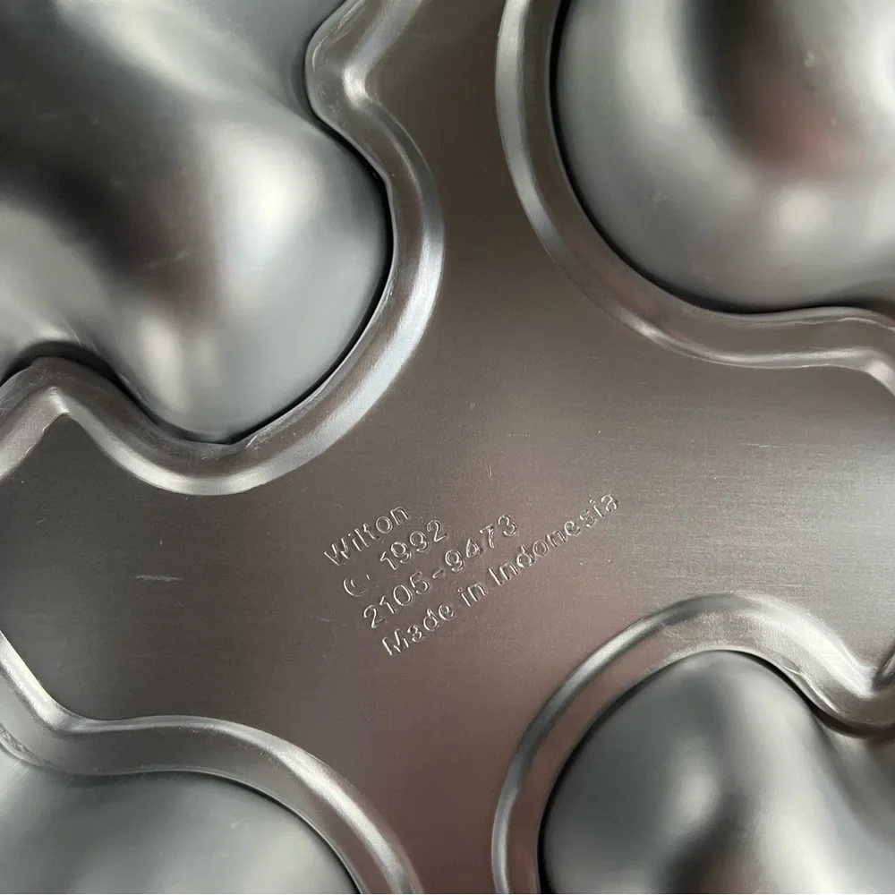 Wilton 1992 Vintage 4 Gingerbread Man Cake Pan Baking Mold